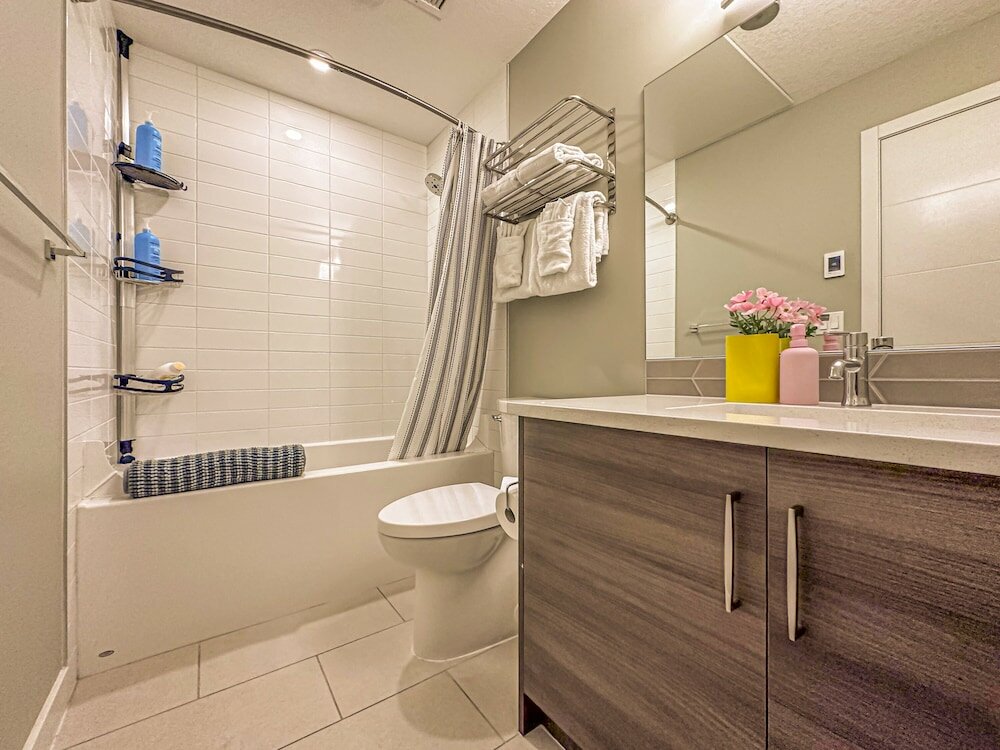 Фото 2 Bedroom Suite for Larger Group