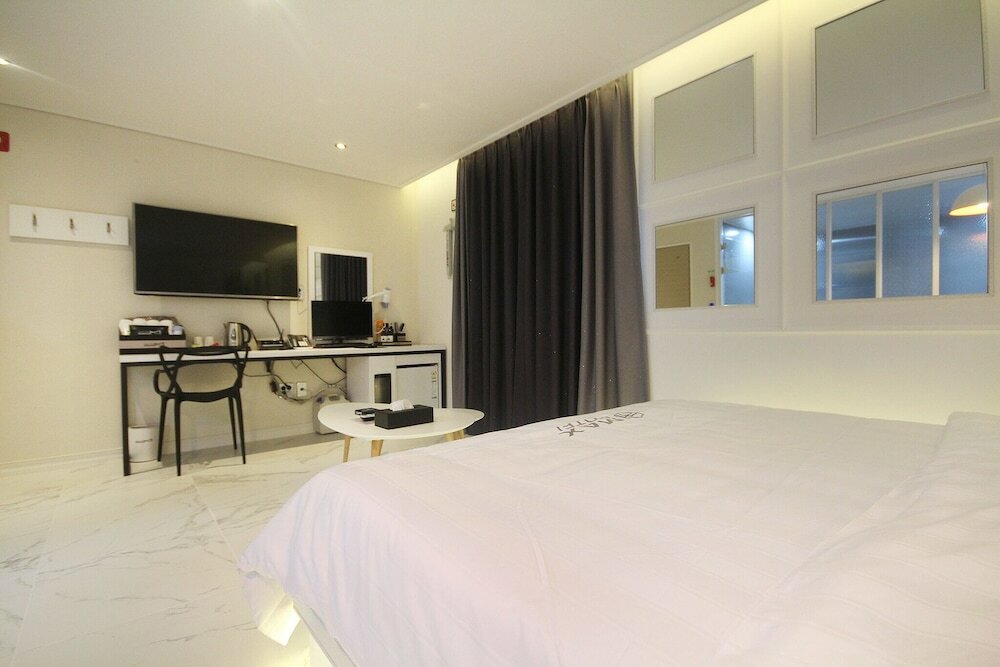 Фото Yeosu Max Self Check-in Motel