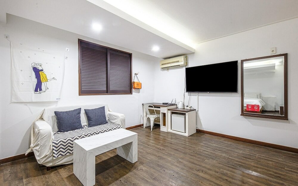 Фото Daejeon Yongjeon Savoy