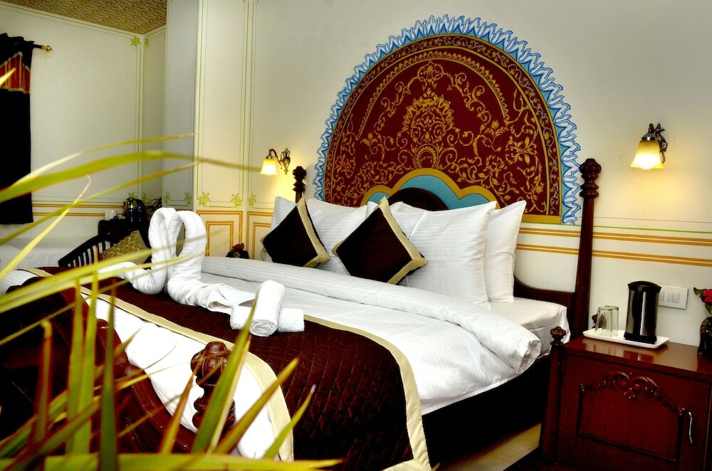 Фото Mahal Rajwada Resort