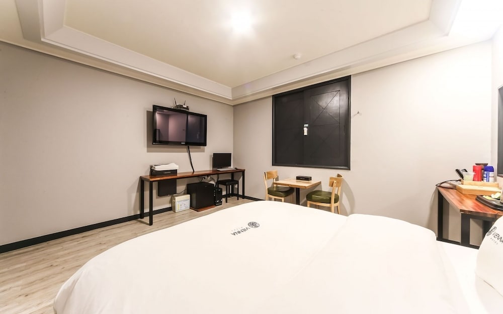 Фото Changwon Palyongdong Vienna