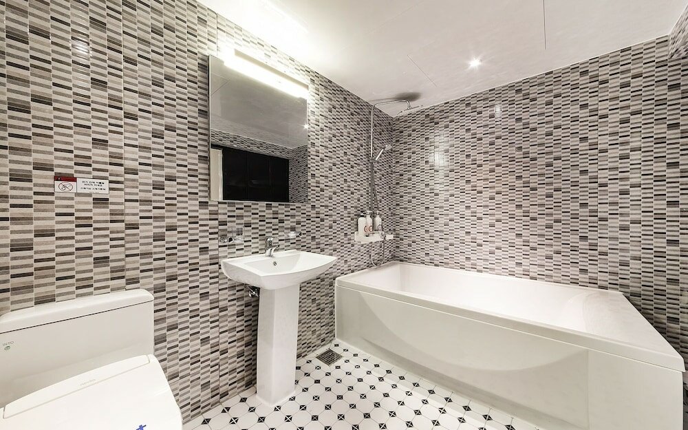 Фото Suwon Johnny B