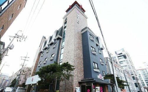 Гостиница Cheonan E в Чхонане