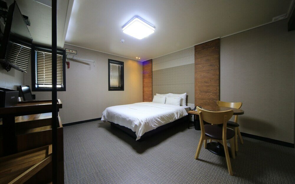 Фото Geoje Jangseungpo Yangpa