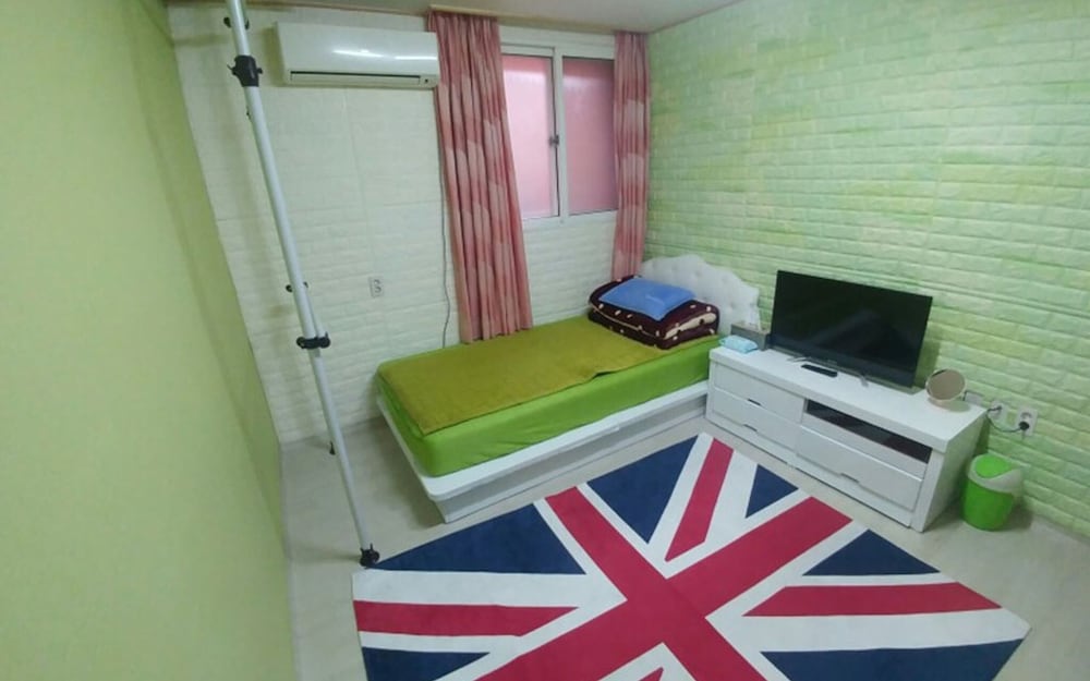 Фото Daejeon Sky Garden Guest House