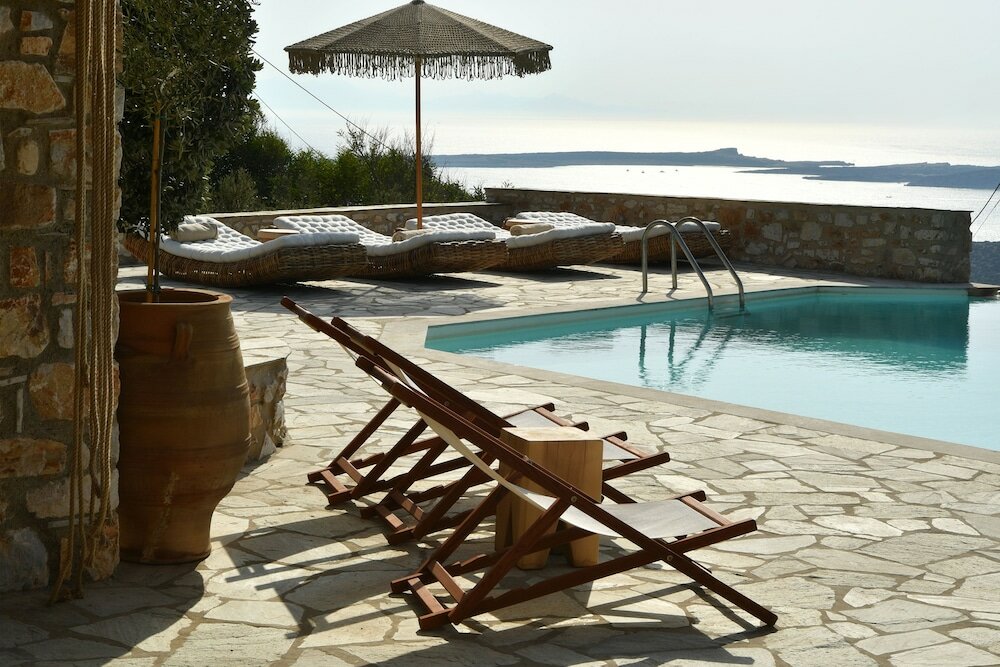 Фото Mythic Paros