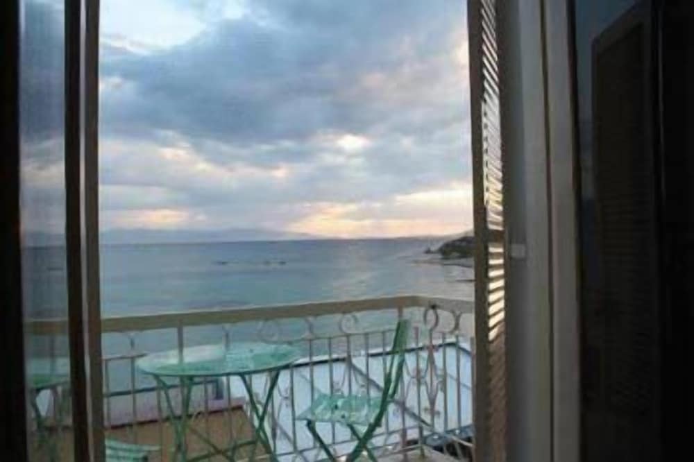 Фото Hotel Plaza