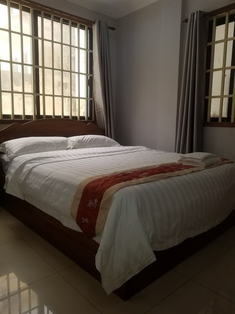 Фото Wei Si Deng Hotel and Restaurant