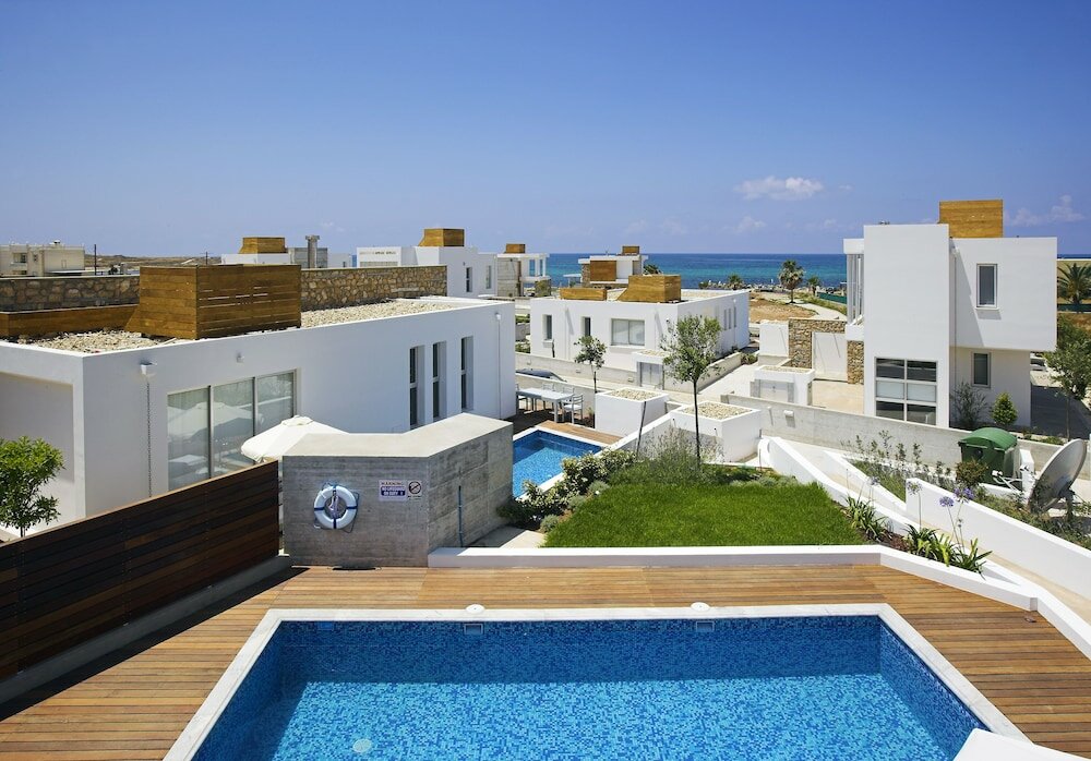 Фото Paradise Cove Beach Villas