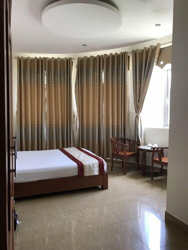 Гостиница Minh Long Hotel в Дананге