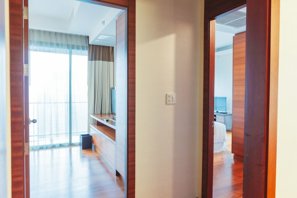 Фото Column Bangkok Hotel