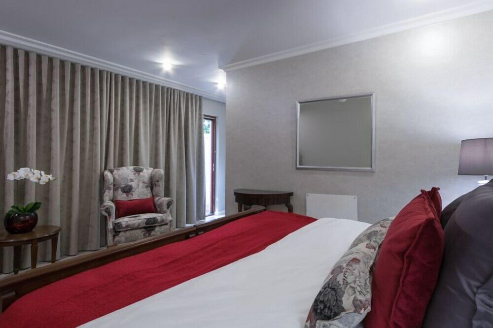 Фото Riverside Boutique Hotel