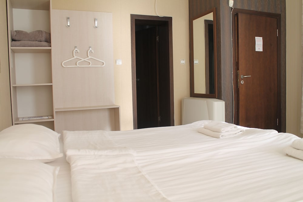 Фото Hotel Tarnava