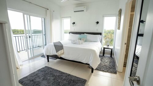 Гостиница Flamingo Lake Villas Turks and Caicos Islands