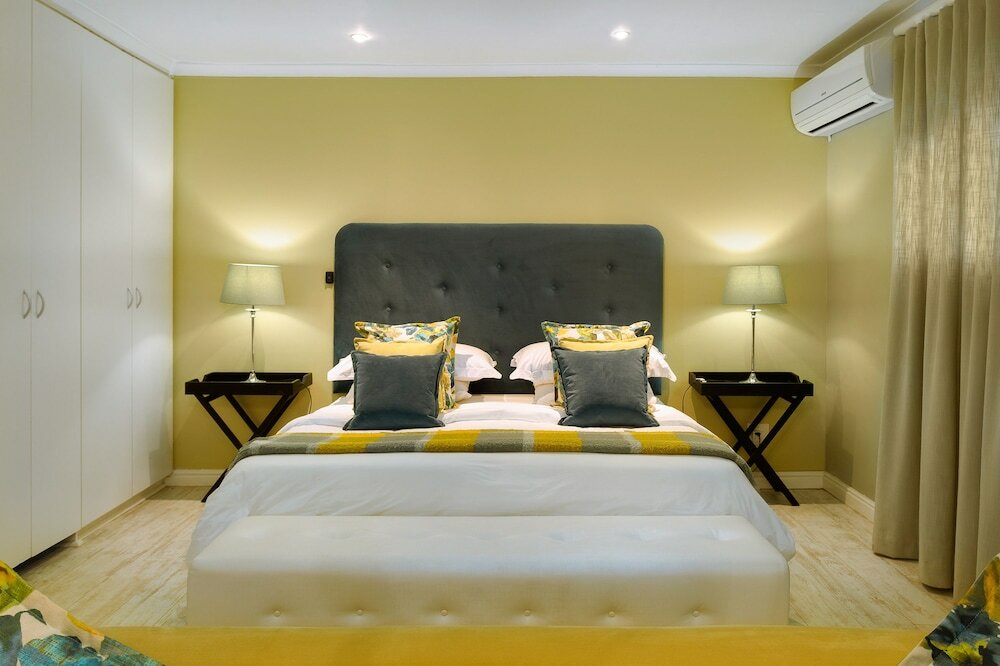 Фото Riverside Boutique Hotel