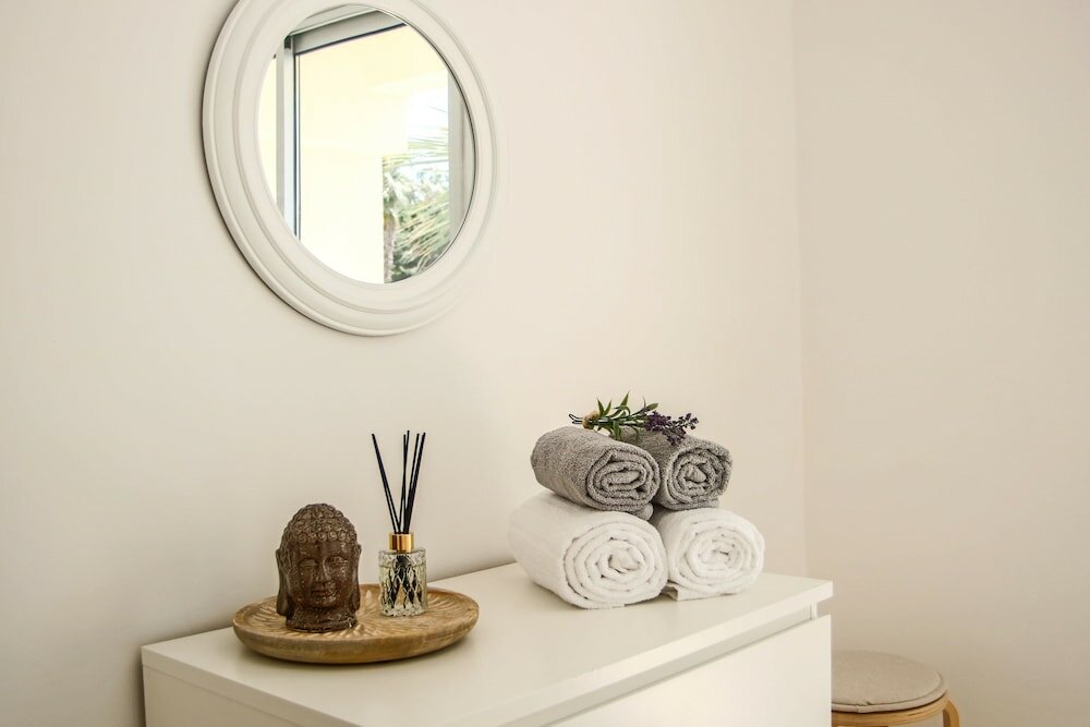 Фото Phaedrus Living: Seaside Flat Constantinos 111