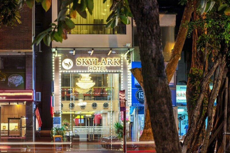 Гостиница Skylark Hotel в Ханое