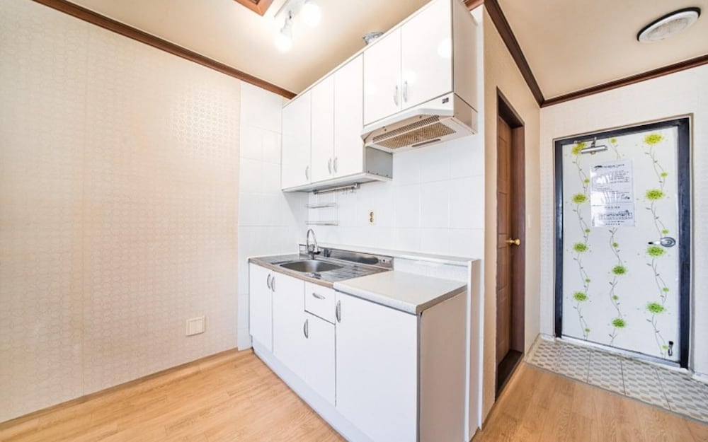 Фото Yangyang Hajodae Conto Hotel Pension