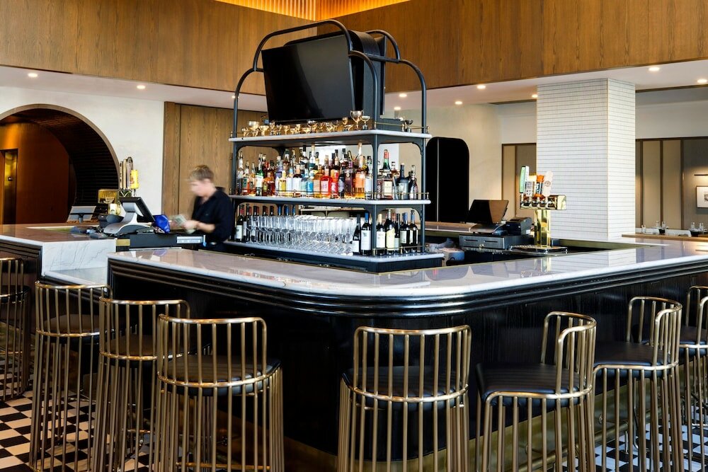 Фото Hotel Indy, Indianapolis, a Tribute Portfolio Hotel