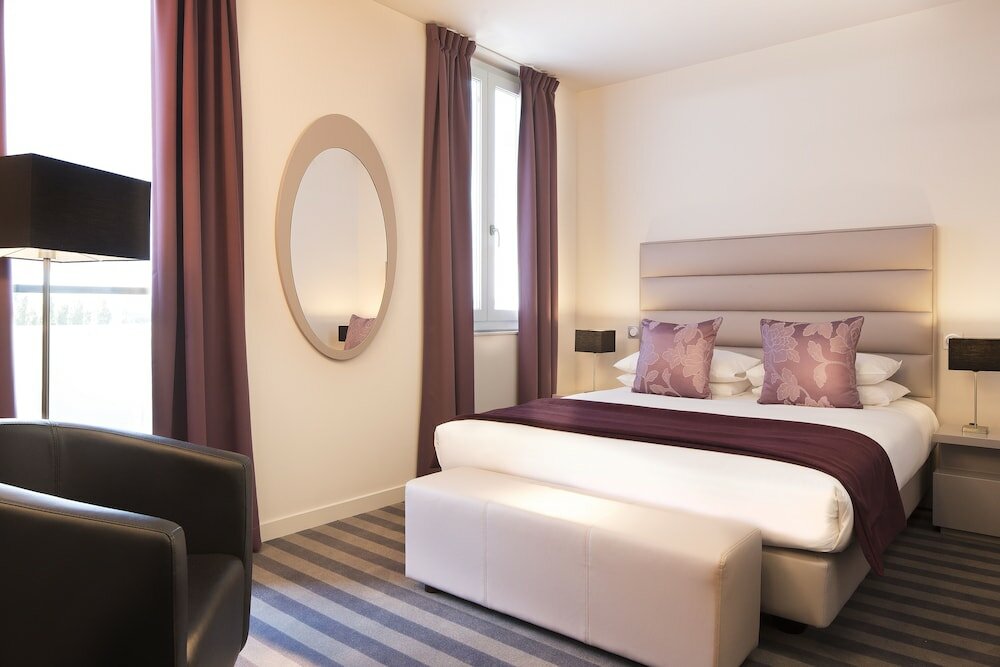 Фото Executive Hotel Paris Gennevilliers