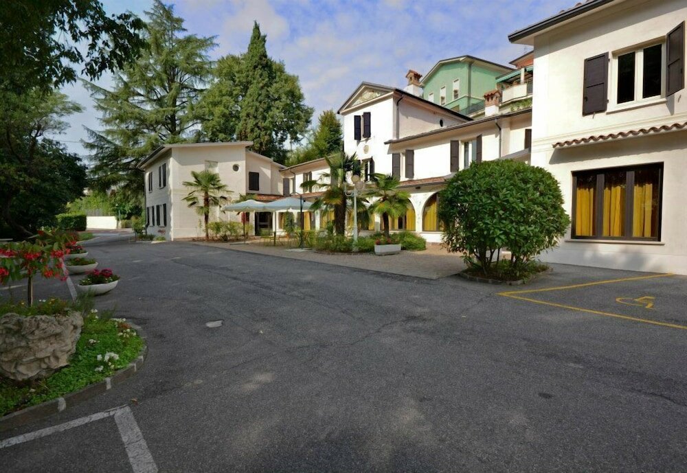 Фото Hotel la Grotta