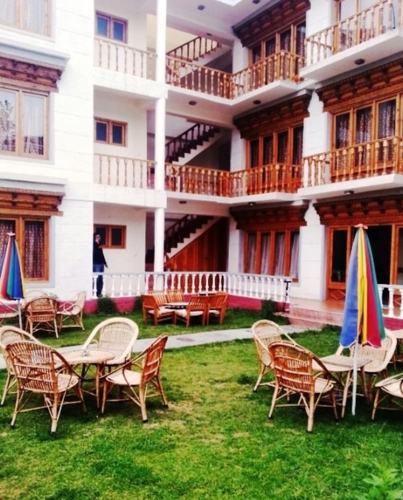 Фото Tih Hotel Kidar, Leh