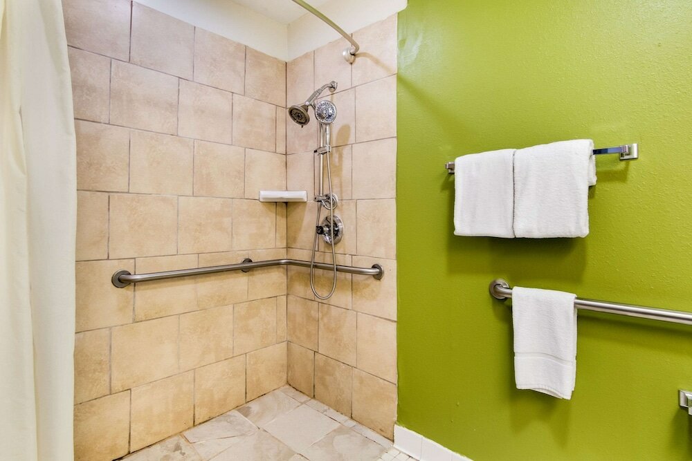 Фото Sleep Inn near The Avenue