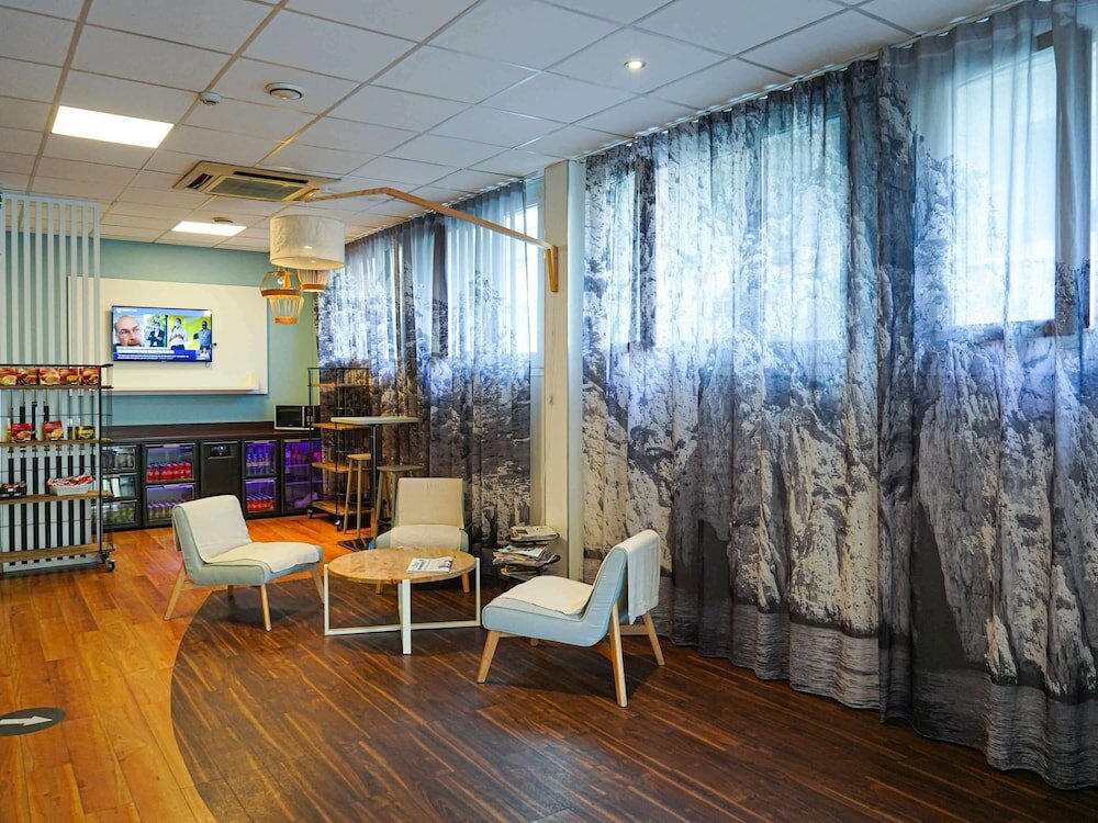 Фото ibis Styles Marseille Centre Prado Place Castellane