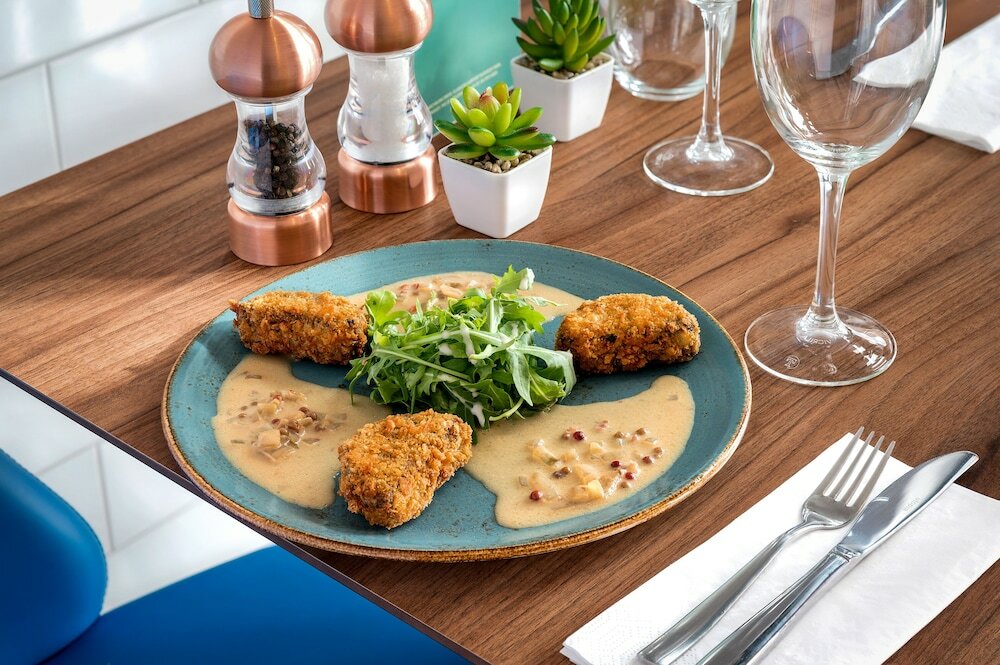 Фото Courtyard by Marriott Glasgow Airport