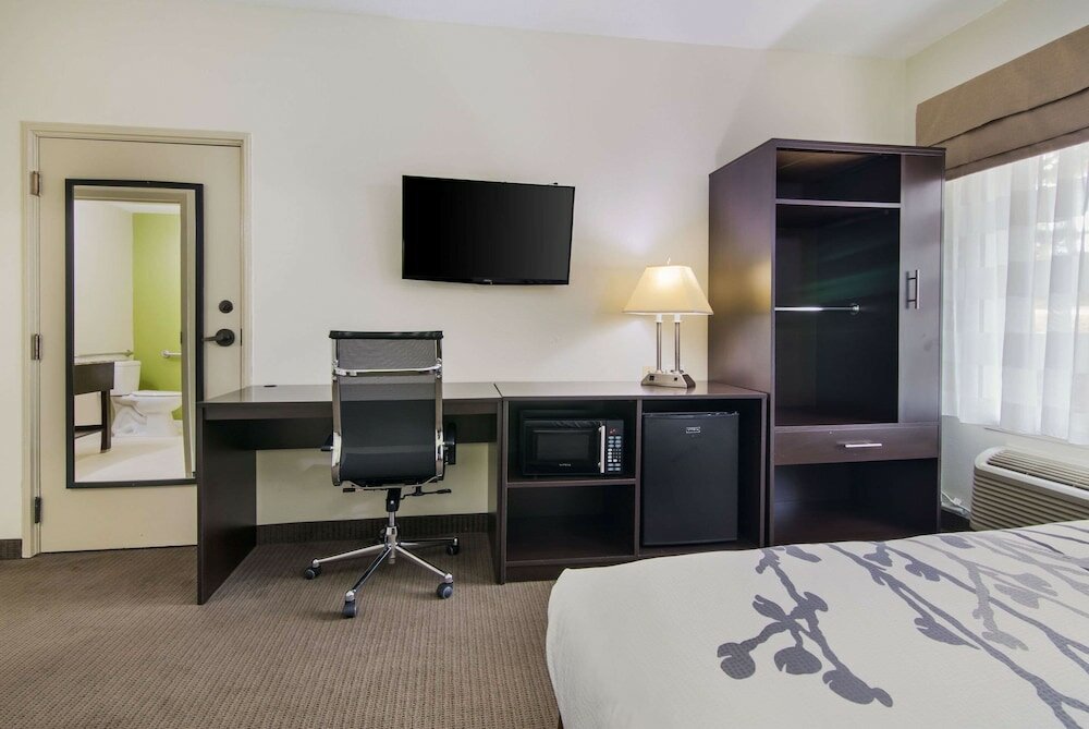 Фото Sleep Inn near The Avenue