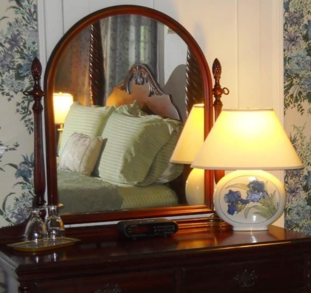 Фото Centennial House