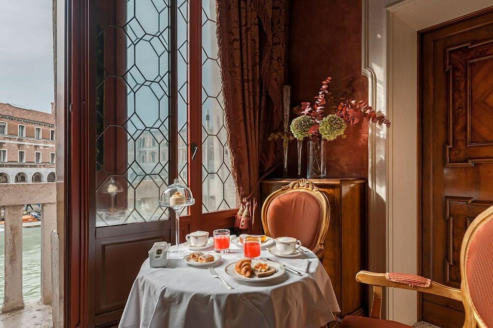 Фото Hotel Al Ponte Antico