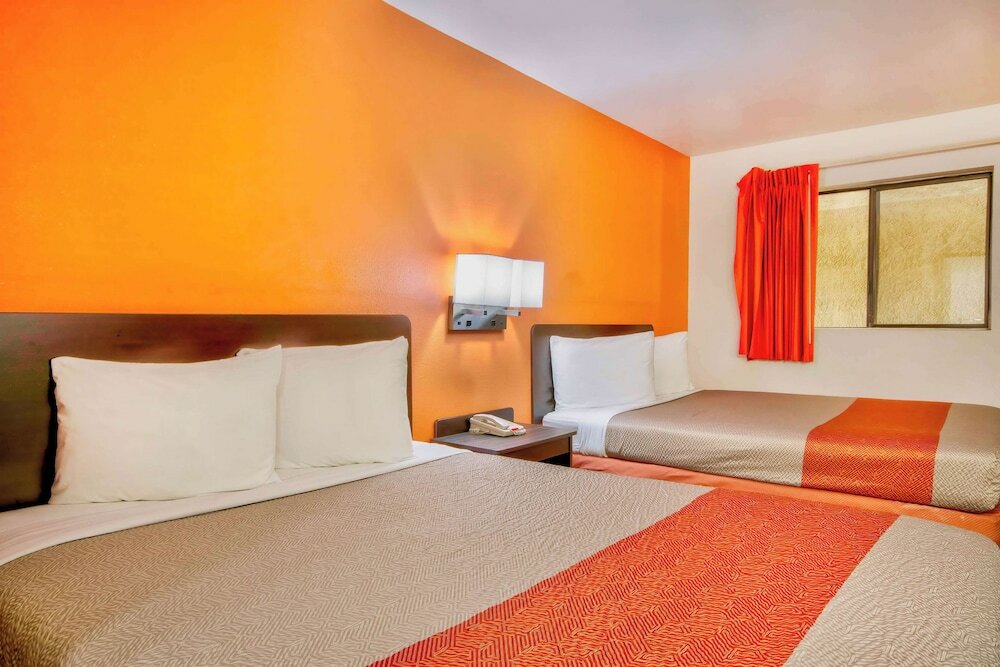 Фото Motel 6 Santa Nella, Ca - Los Banos