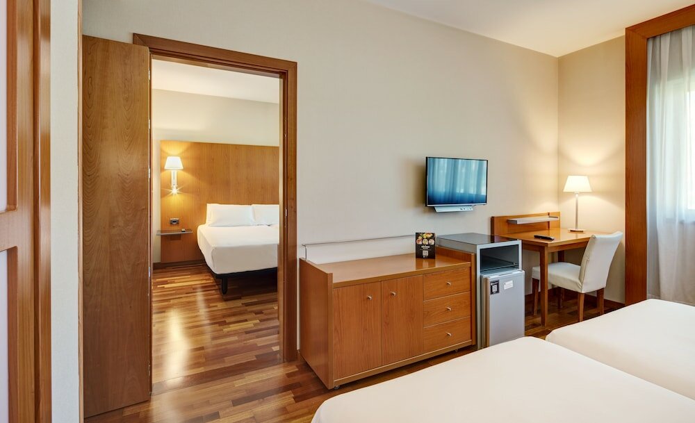 Фото Hotel Sercotel Ab Rivas