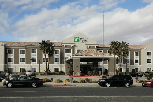 Гостиница Holiday Inn Express Hotel & Suites Hesperia, an Ihg Hotel