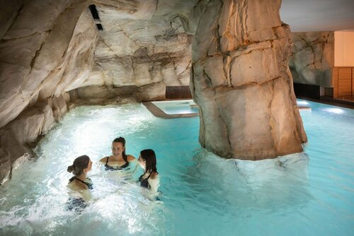 Гостиница Golden Tulip Aix les Bains в Экс-ле-Бене
