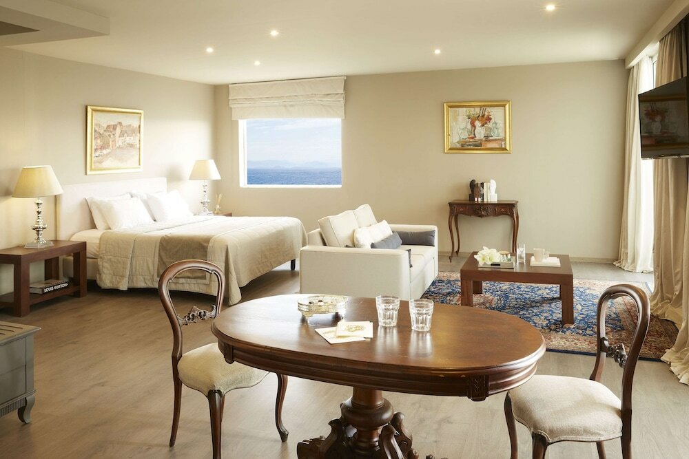 Фото Mon-Repo Suites