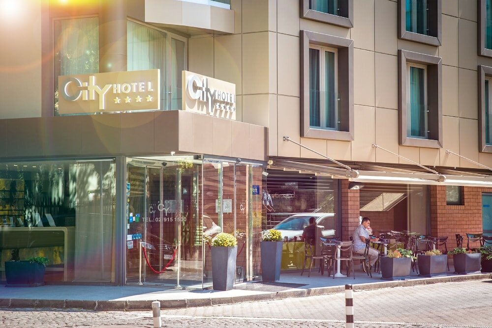 Фото отеля 2