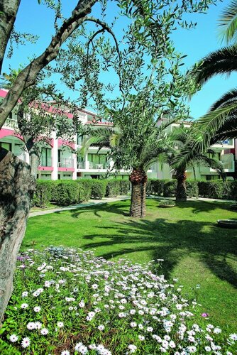 Гостиница Pierre & Vacances Residence L'Ange Gardien в Больё-сюр-Мере