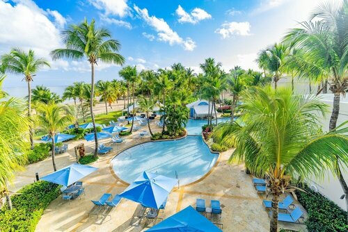 Гостиница Courtyard Isla Verde Beach Resort