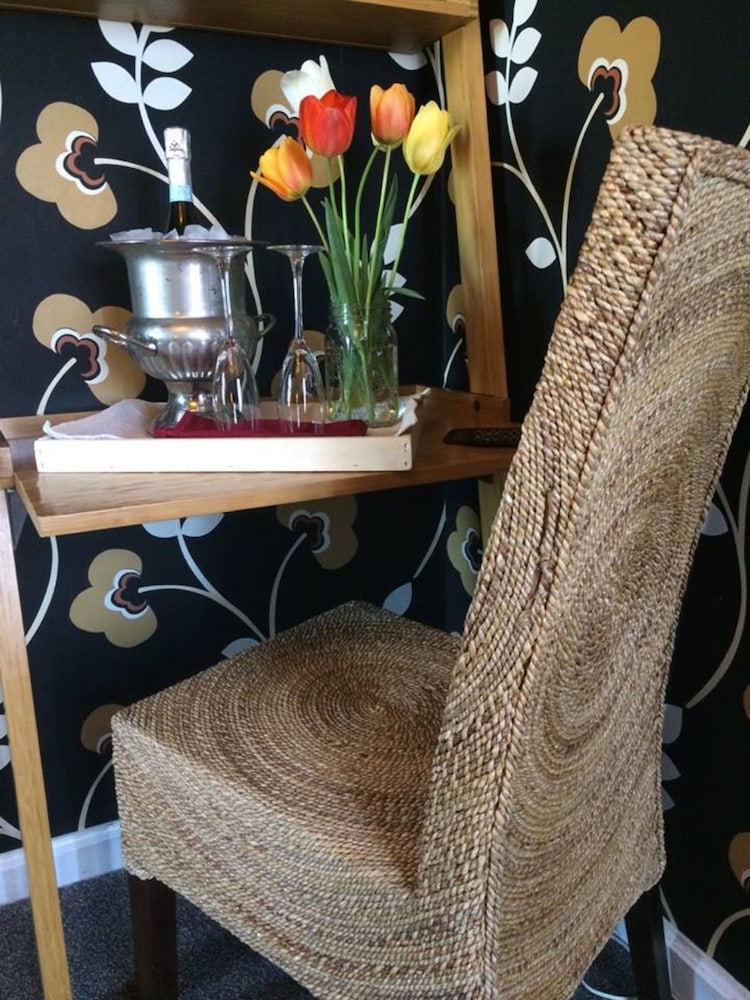 Фото Queen Anne Bed And Breakfast