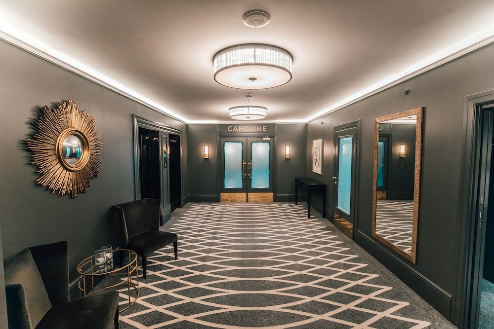 Фото Continental