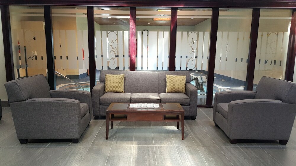 Фото Coast West Edmonton Hotel & Conference Centre