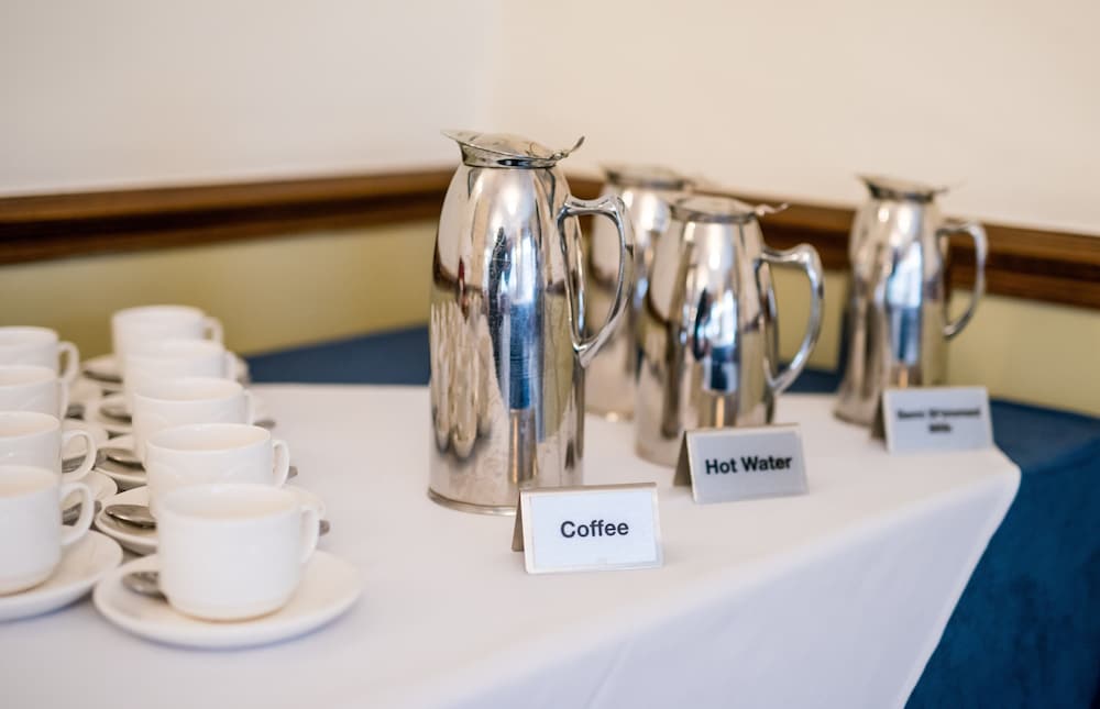 Фото The Maids Head Hotel