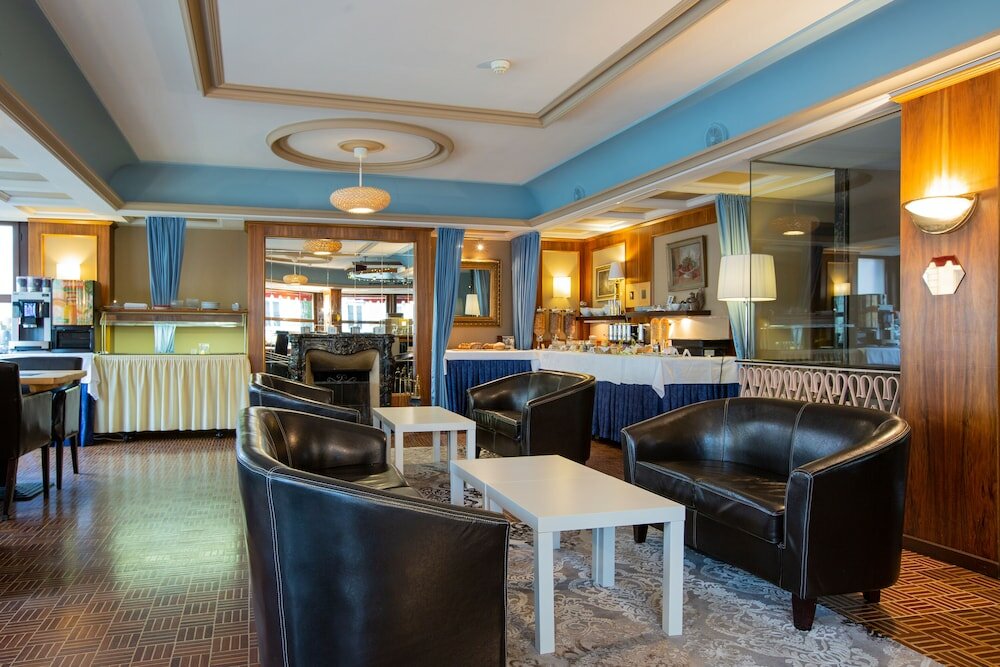 Фото Athmos Hotel