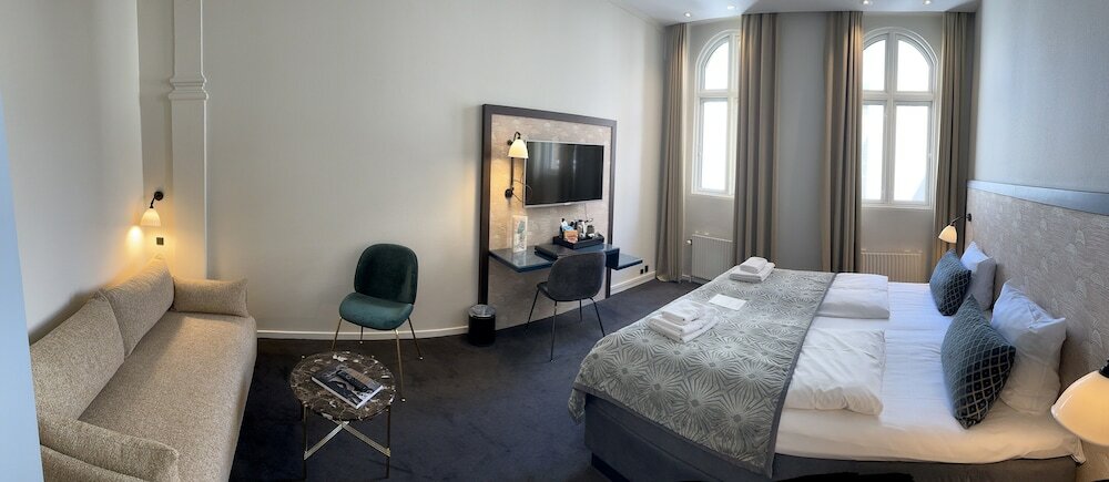 Фото Ascot Hotel