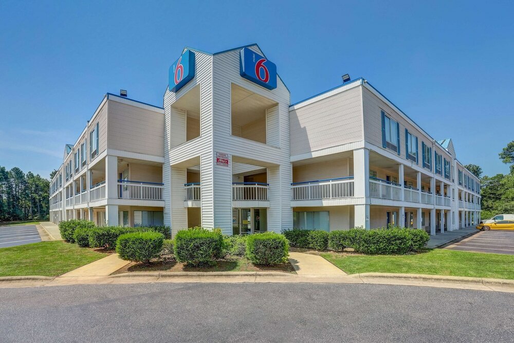 Фото Motel 6 Raleigh, Nc - North