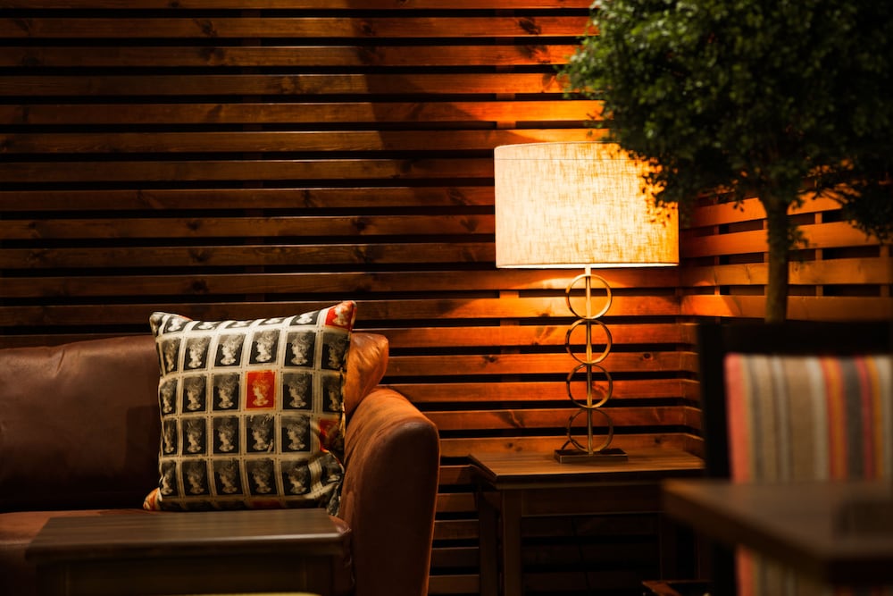 Фото Leonardo Inn Glasgow West End