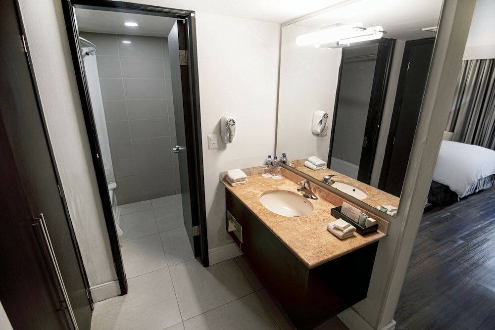 Фото Hotel Lucerna Tijuana