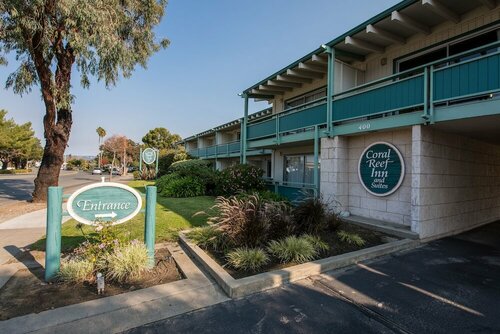Гостиница Coral Reef Inn & Suites в Окленде